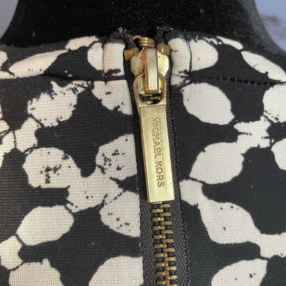 Michael Kors black and white long sleeve size XS dress - Picture 10 of 13